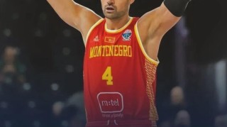 NBA直播-31+11+7！打完立刻退出国家队！NBA两届全明星中锋